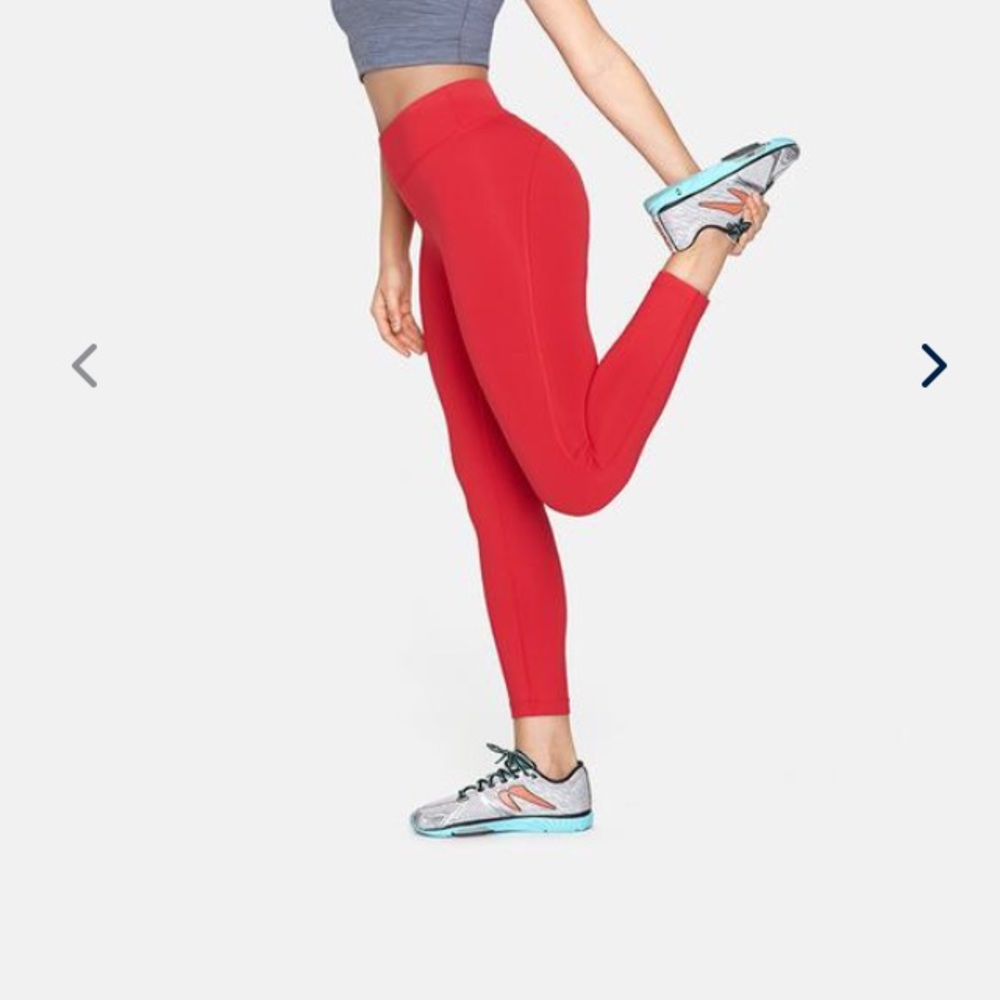 Outdoor Voices 7/8 Flex Leggings in Scarlet